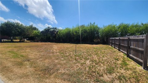 Land, Portland, TX