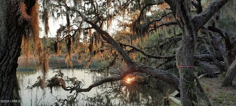 Beaufort Land Near Waterfront