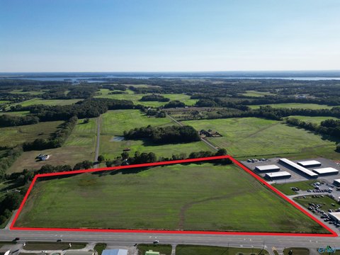 21 Acres on Highway 72