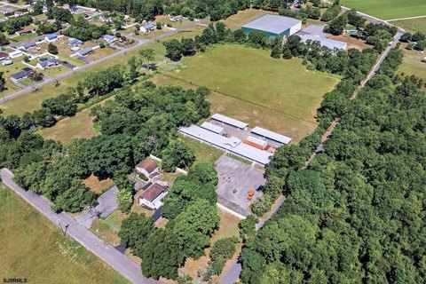 Fully Fenced Industrial Land with Outbuildings