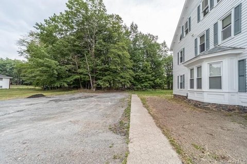 Renovated Office Building For Rent