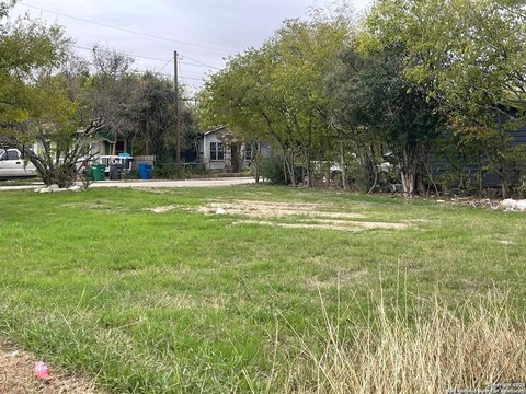 LAND - San Antonio, TX