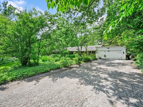 LAND - Wheaton, IL
