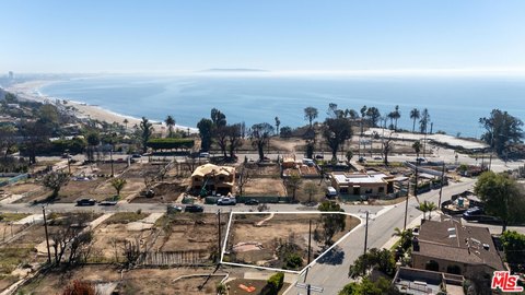 Land, Pacific Palisades, CA