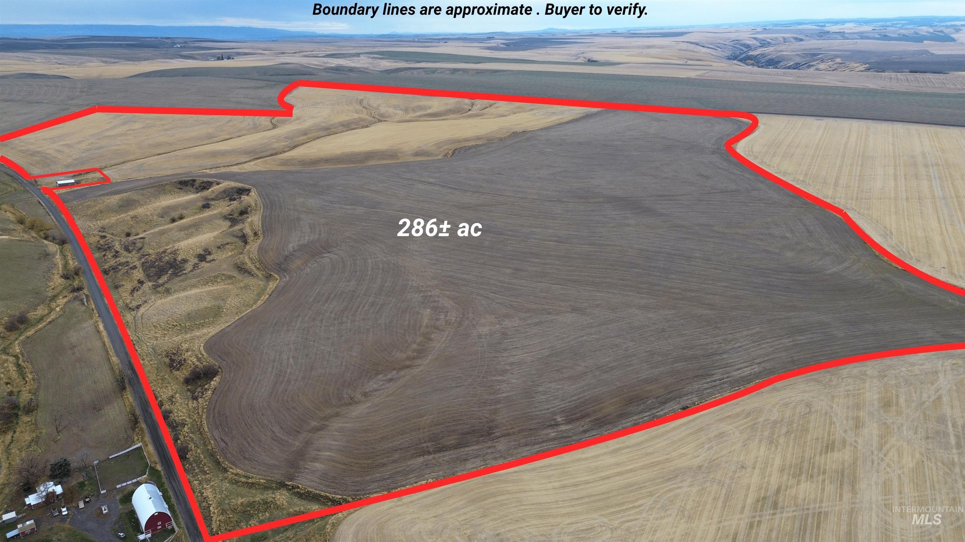 Versatile Farmland with Mountain Views
