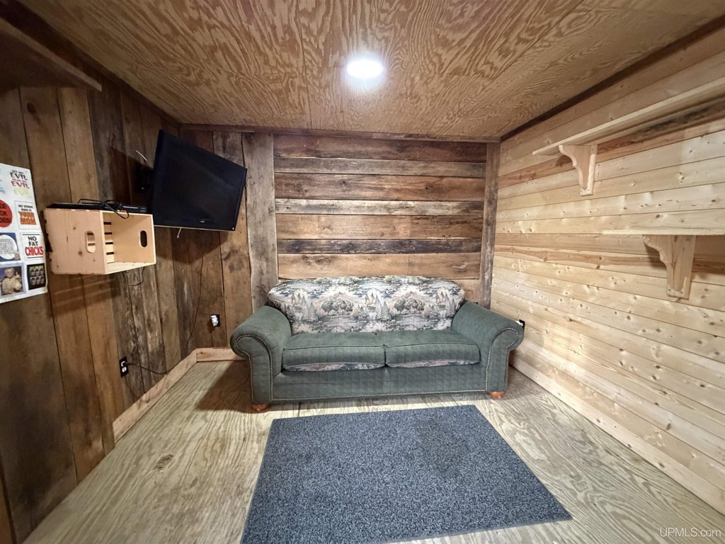 Picture 19