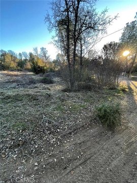 Residential Lot in Clearlake, CA