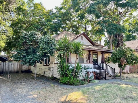 Bungalow Triplex with Private En-Suites