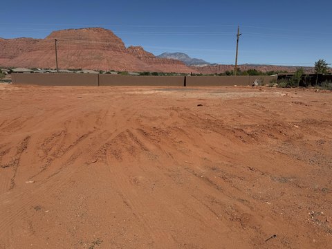 Land, Ivins, UT