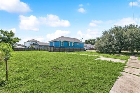 New Orleans Vacant Corner Lot
