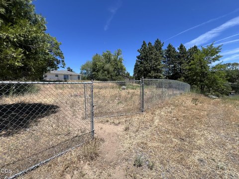 LAND - Klamath Falls, OR