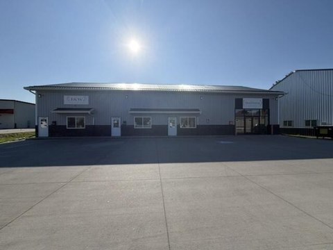 Vacant Office Space on Highway