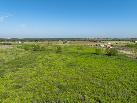 Land, Covington, TX