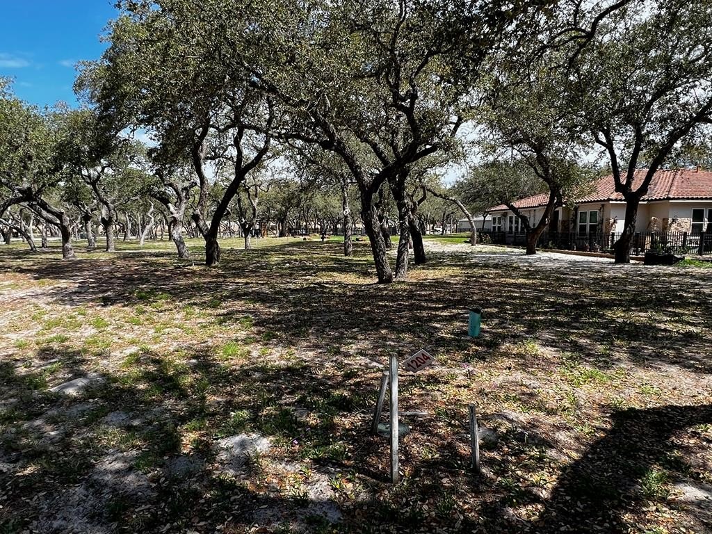Residential Lot in Royal Oaks