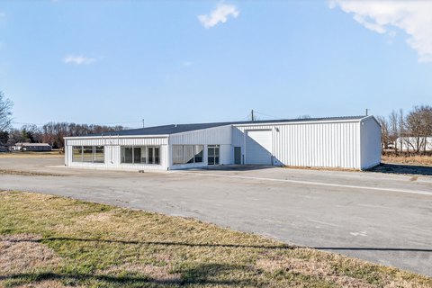 Versatile Commercial Building on 5 Acres