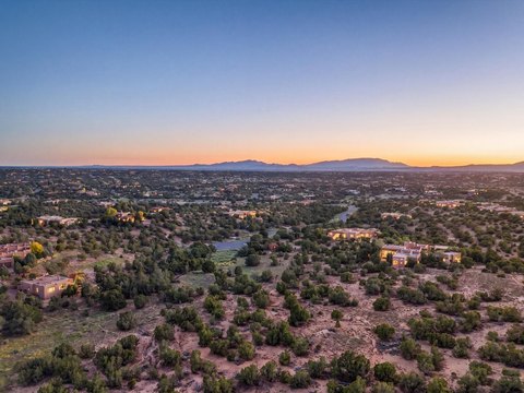 Land, Santa Fe, NM