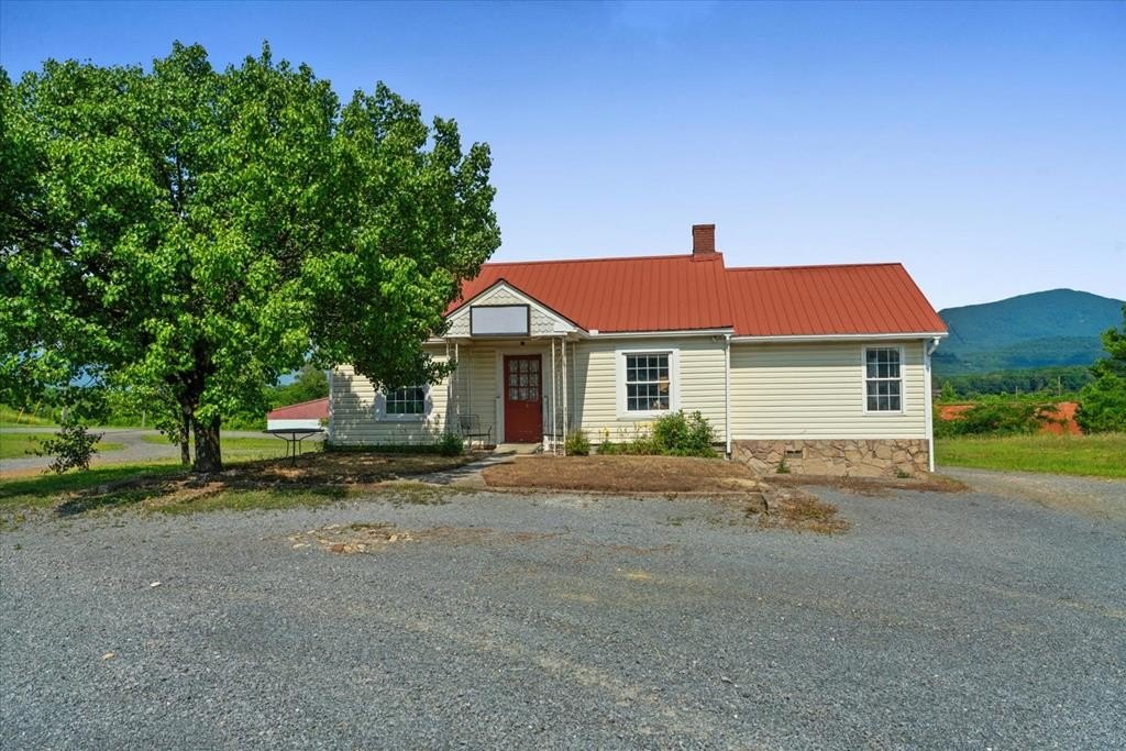 Chatsworth Commercial Property For Lease
