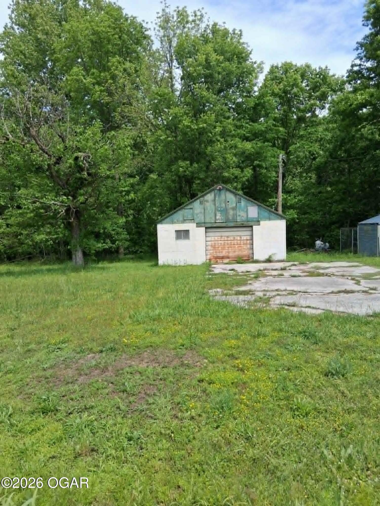 Acre of Land with Garage