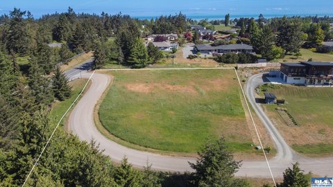 Wooded Creekside Residential Parcel