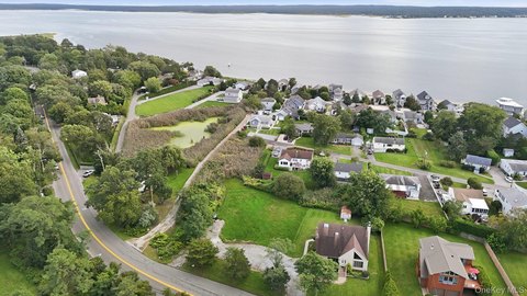 Land, Aquebogue, NY