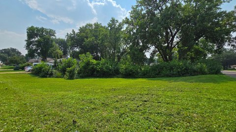 Residential Land in Crystal, MN