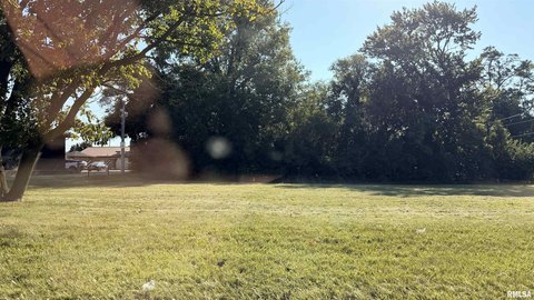 Land, Peoria, IL