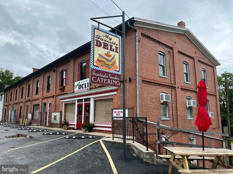 Emigsville Commercial Space For Lease