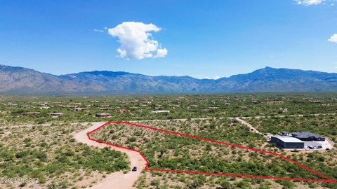 Scenic Land Parcel in Vail, AZ