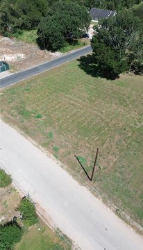 Land, Navasota, TX
