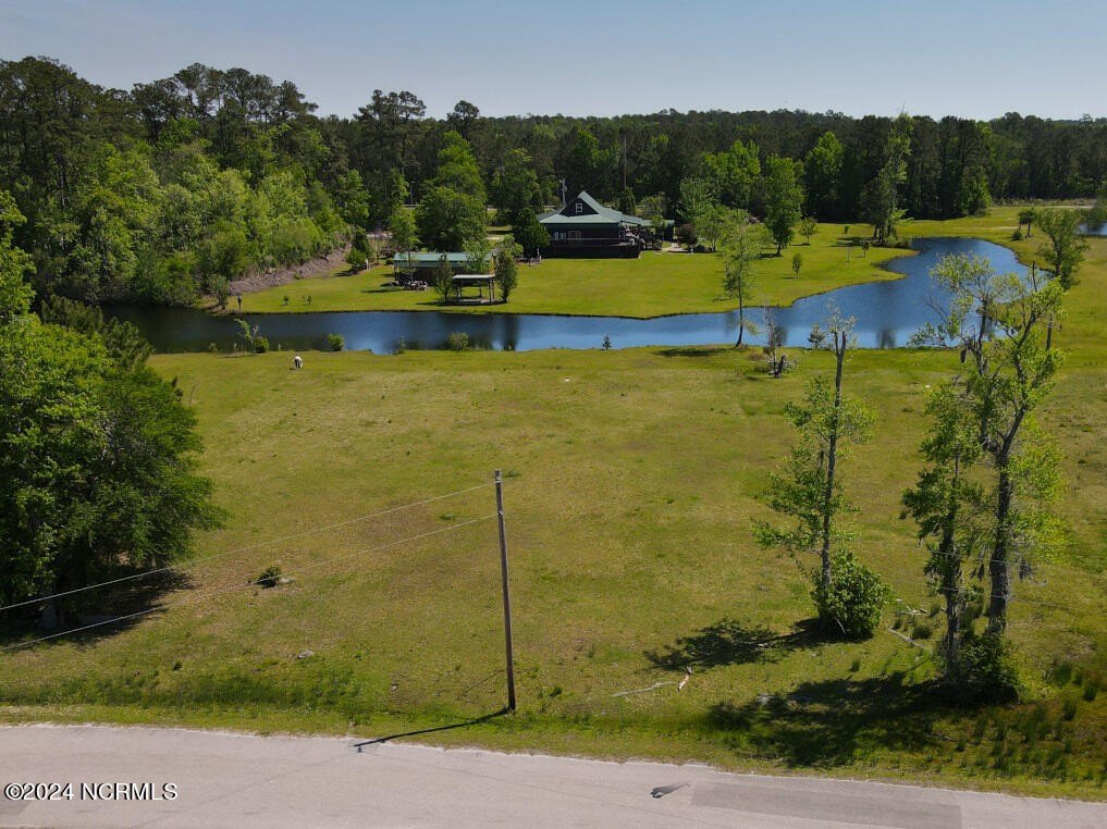 Riverfront Lot Near Beaches