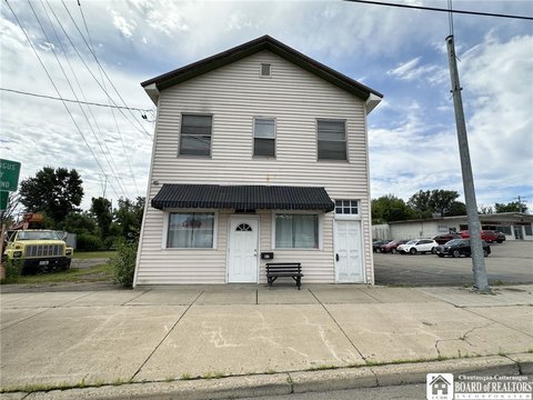 Restaurant, Bar with Apartment Potential