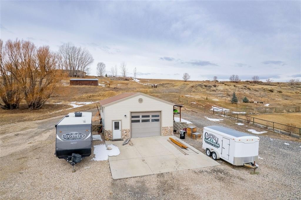 Land with Heated Shop, Cody