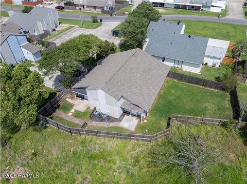 Lake Charles Duplex: Investment Opportunity