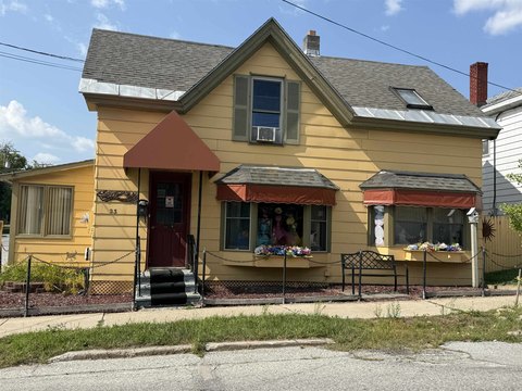 Mixed-Use Building with Salon Lease