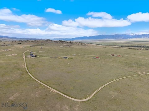 Scenic Land Parcel in Ennis, MT