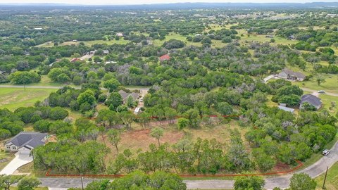Residential Land in Bandera, TX