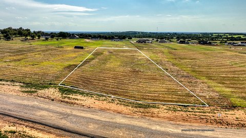 LAND - Poolville, TX
