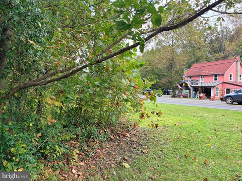 Land, LEESBURG, VA