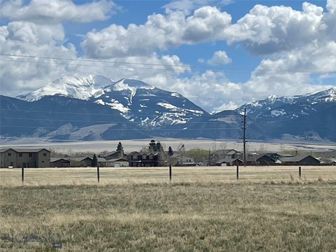 LAND - Ennis, MT