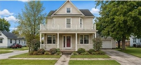 Renovated Duplex with Expansion Capacity