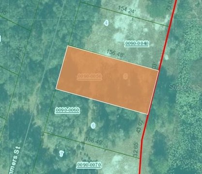 Land in Interlachen, Florida