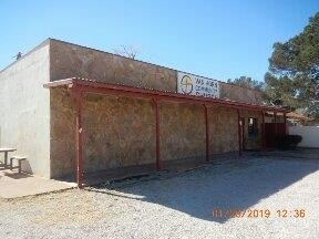 Versatile Commercial Space in Van Horn