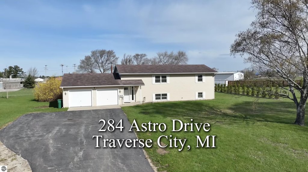 284 Astro Dr, Traverse City, MI 49685