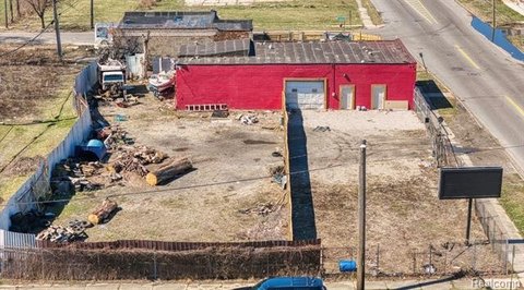 Prime Commercial Property on Joy Road