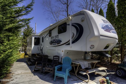 Secluded RV Lot with Amenities