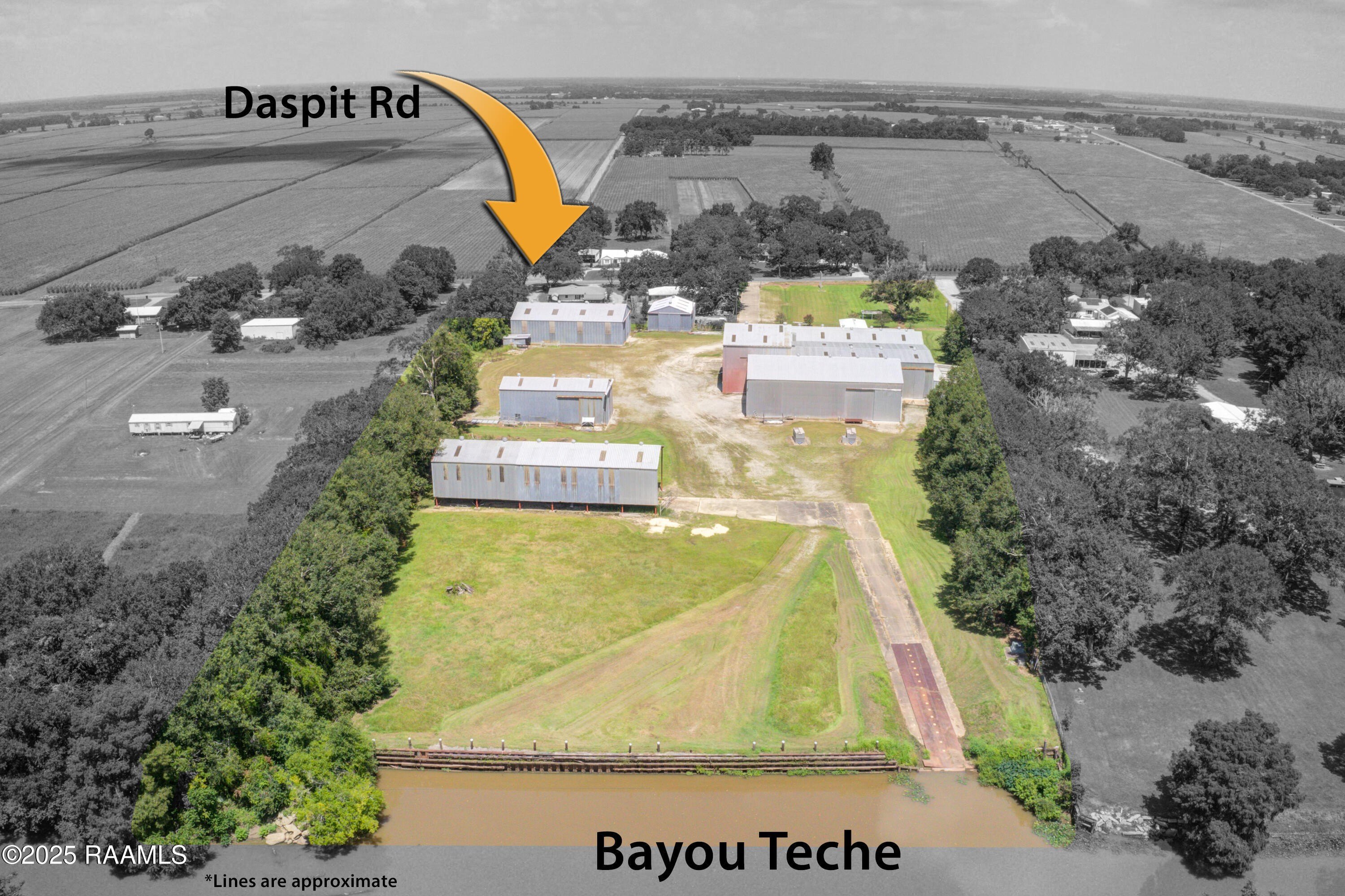 Versatile Commercial Space on Bayou Teche