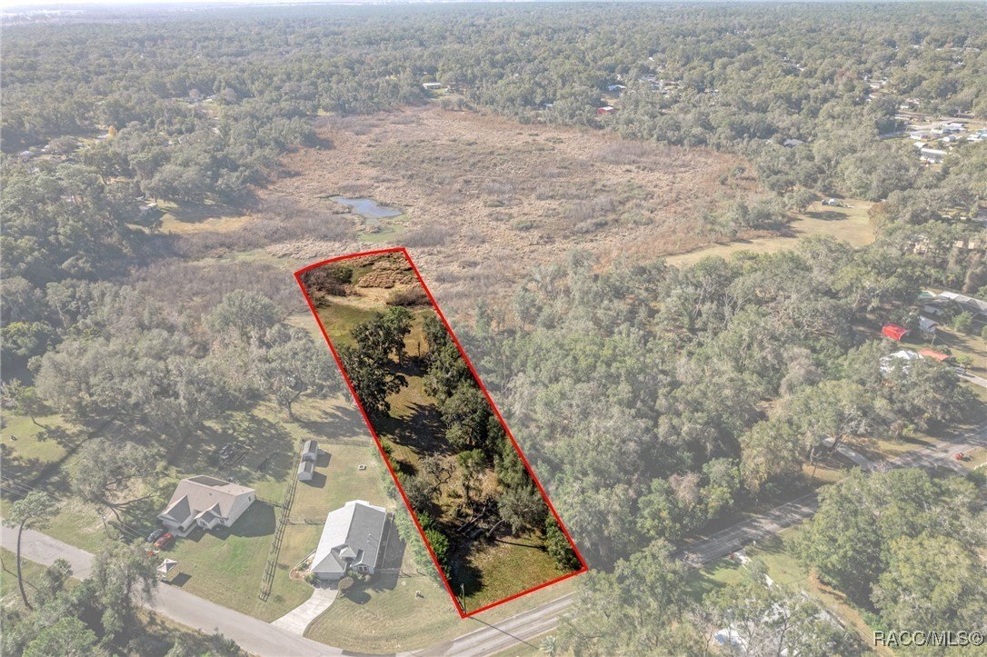 Inverness Homesite Backing Holden Lake