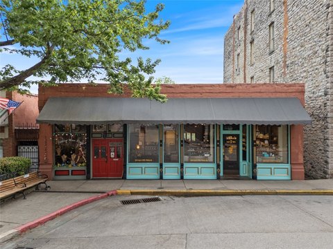 Historic Triplex in Downtown Eureka