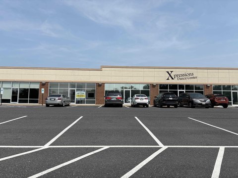 Retail-Office Suite with Road Exposure