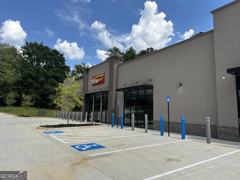 Retail Space in Snellville, GA
